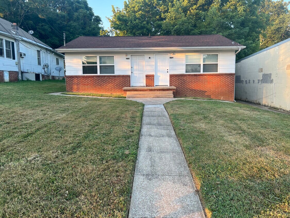 Welcome Home! Unit is right side of building. - 3702 Whittle Springs Rd