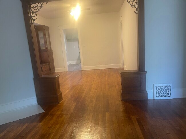 Foto del edificio - 9508 Pierpont Ave