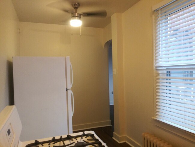 Foto del edificio - 808 N Main St