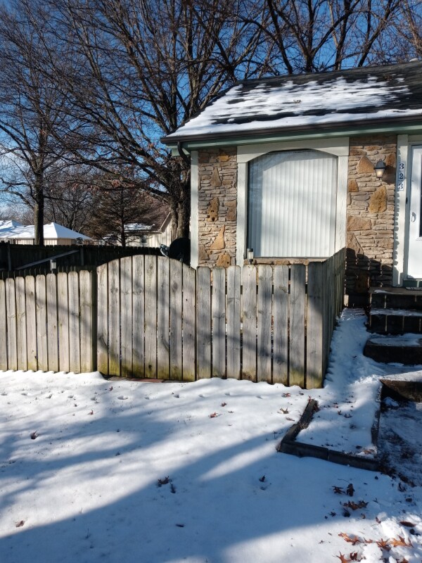 Primary Photo - 323 S Kenwood St
