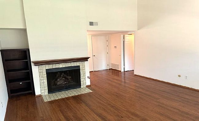 Building Photo - 5214 Cezanne Ln