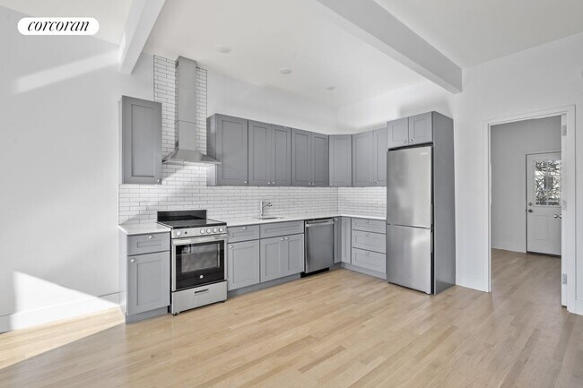 Building Photo - 1619 Bergen St
