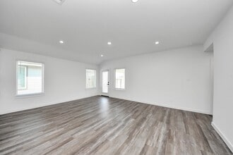 Building Photo - 8747 Cedar Elm Pass