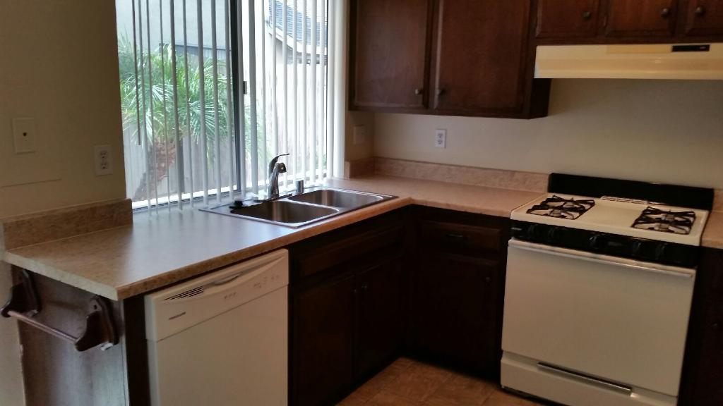 Foto principal - 17292 San Luis St
