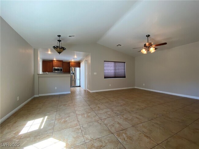 Building Photo - 5251 Sand Dollar Ave