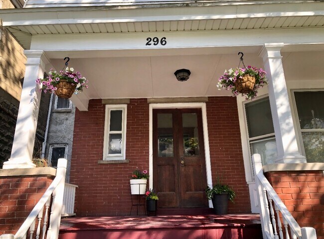 Building Photo - 296 Quail St