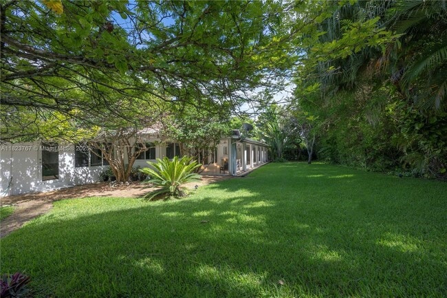 Building Photo - 13200 SW 59th Ave