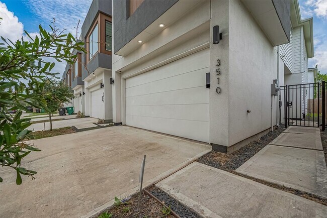 Foto del edificio - 3510 Hadley St