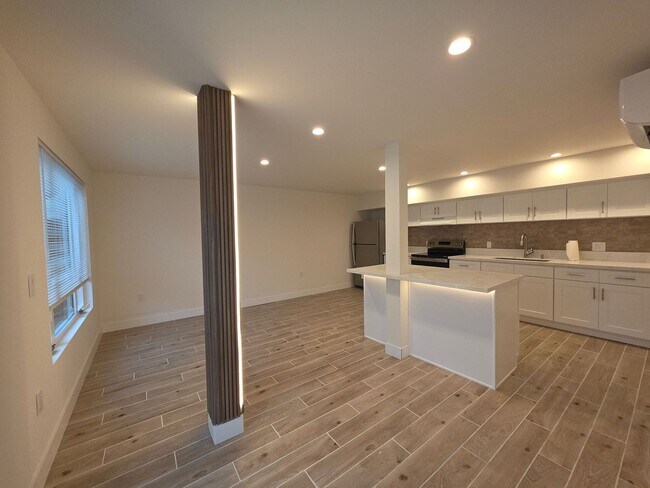 Foto del edificio - ? Move-in Special!* Bright, Brand-New 1-Bedroom Apartment in Central Glendale – Stylish & Move-In...