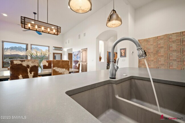 Foto del edificio - 5008 Rock House Rd