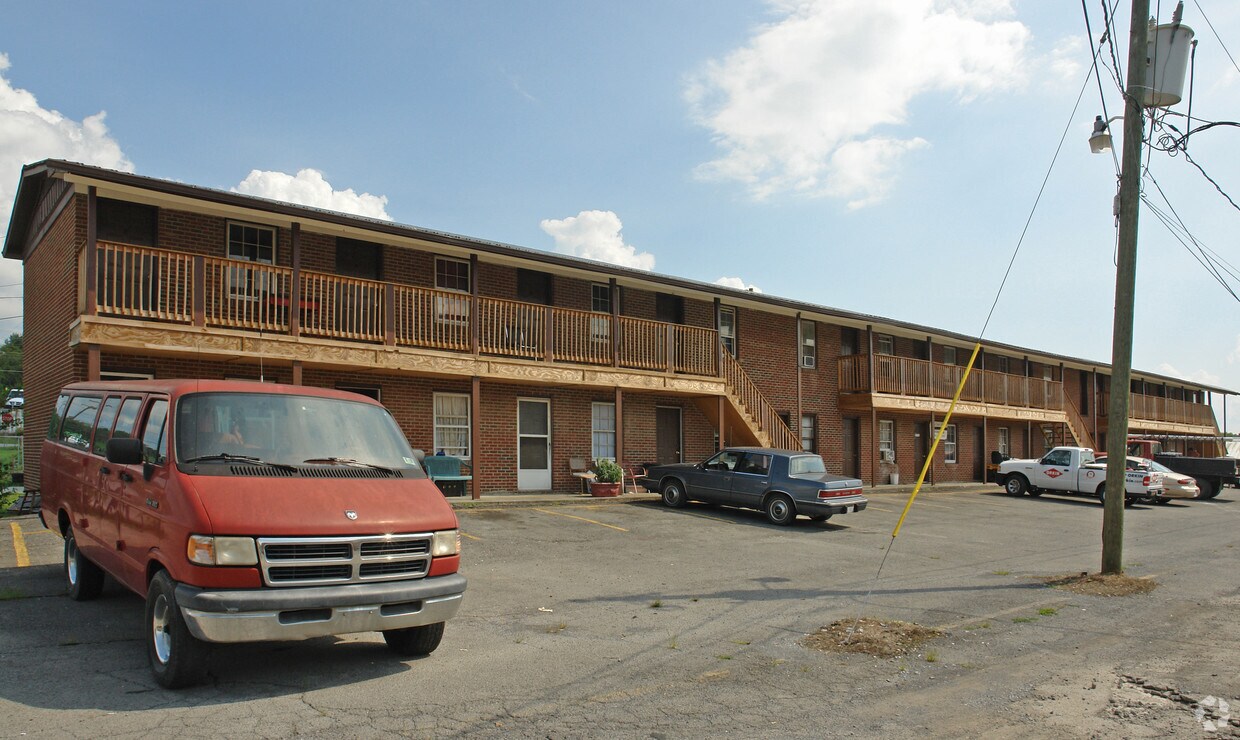 Fair Oaks Dr, Lewisburg, WV 24901 Apartments in Lewisburg, WV