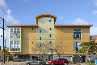 Building Photo - 2900 22nd St