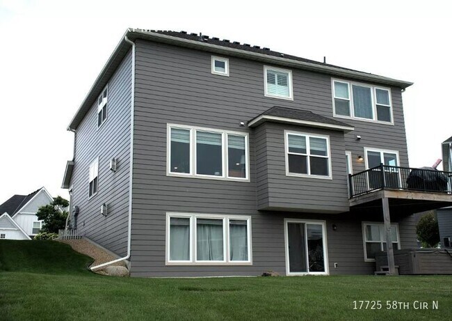 Building Photo - 5br 5ba 3cg ~ Security Deposit Free Altern...