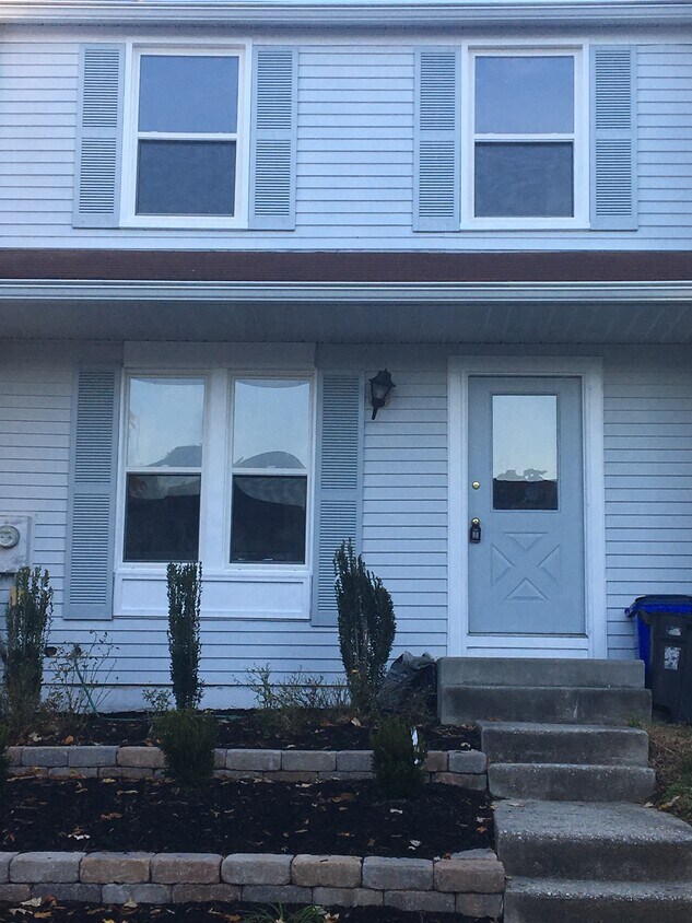 Front - 2953 November Ct