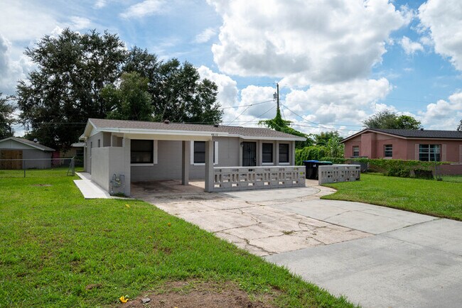 Foto del edificio - 4810 Shoshone St