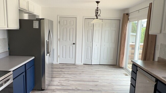 Foto del edificio - Christiansburg 3 BR / 2.5 BA, Available fo...