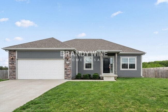 Building Photo - 712 Poplar Cir