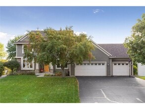 Building Photo - 8069 Enclave Bay