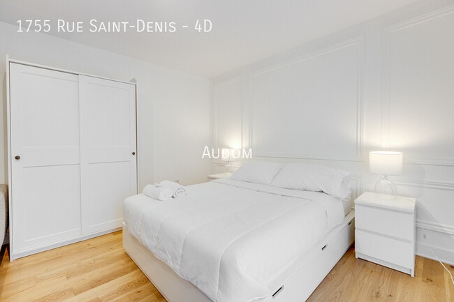 Building Photo - 1755 R. Saint-Denis