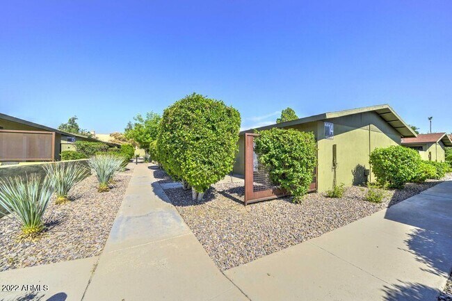 Foto del edificio - 1850 E Maryland Ave