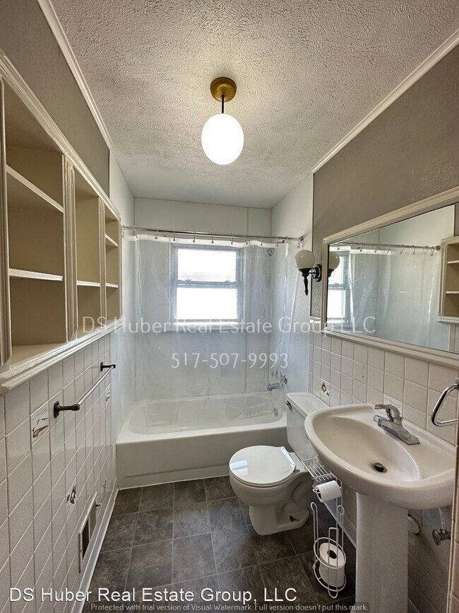Building Photo - 3 br, 1.5 bath House - 1406 Knollwood