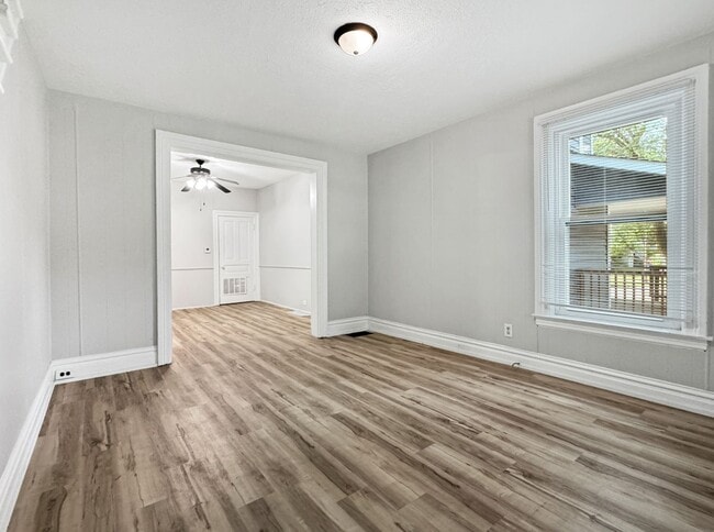 Foto del edificio - 1400 Lafayette Ave NE