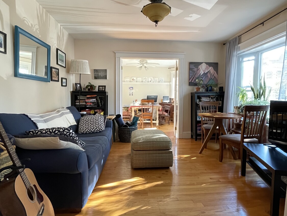 Primary Photo - 34 Parkdale St