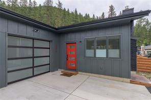 Primary Photo - 1215 Basecamp Dr