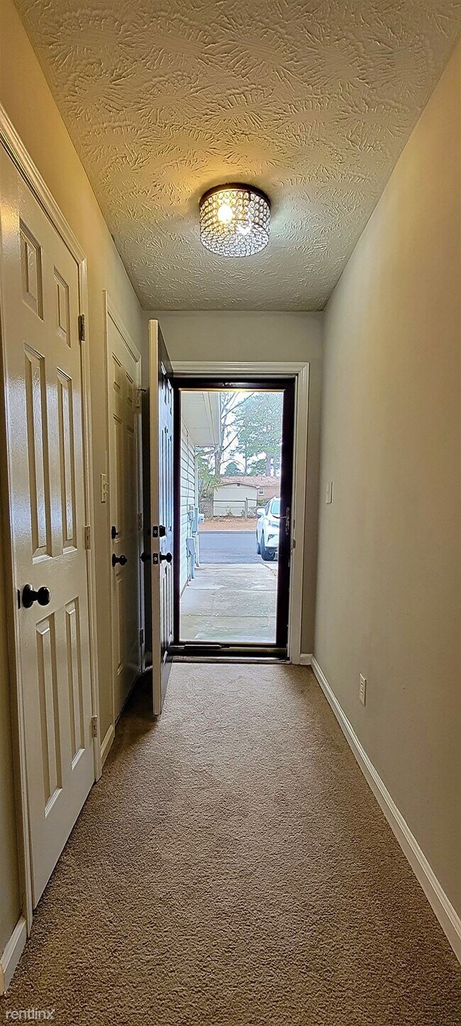 Foto del edificio - 2 br, 2 bath Townhome - 513 Lumberly Lane