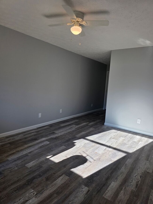 Building Photo - Ragland