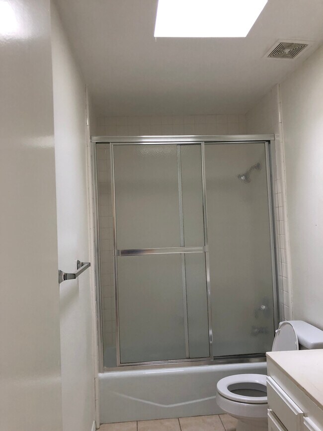 Foto del edificio - 541 N Orlando Ave