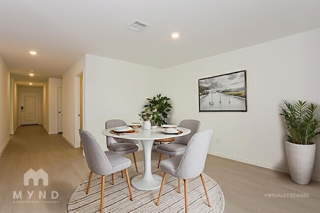 Foto del edificio - 2757 Mistwood Dr