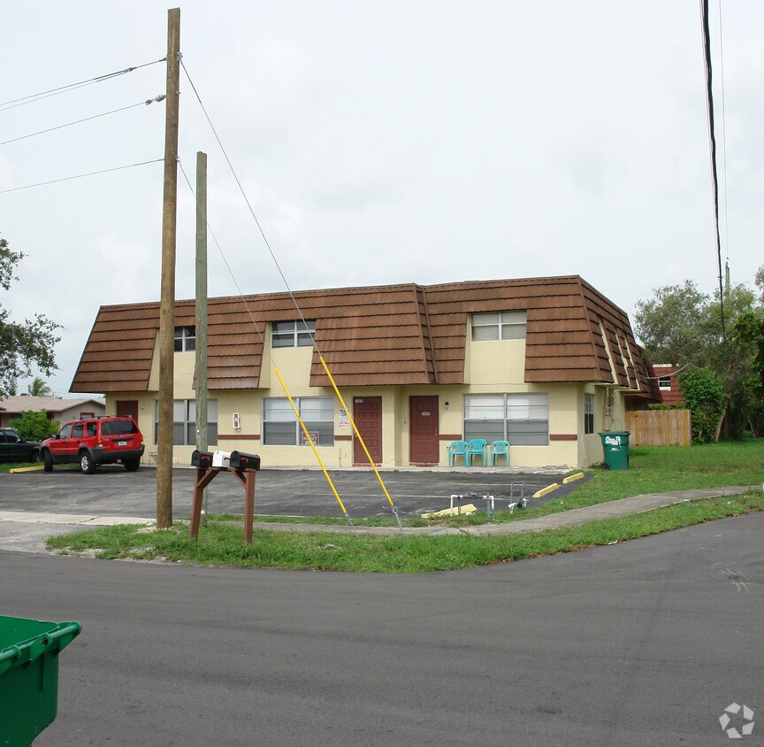 Foto del edificio - 2001 NW 58th Ter