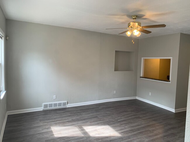 Building Photo - North Shore - 4 BR, 2 Bath with High-End K...