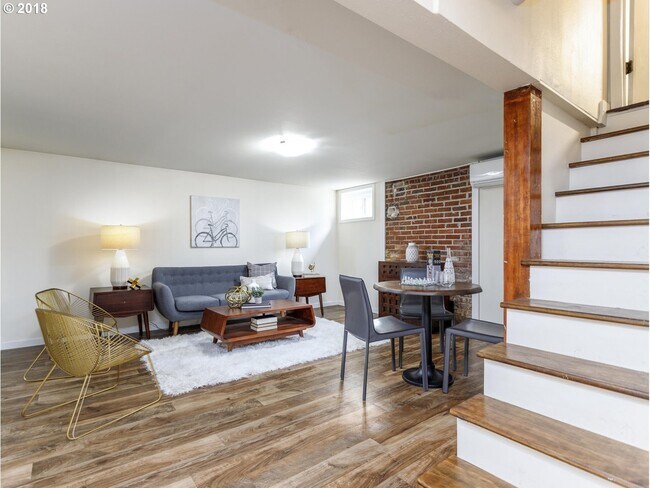 Foto del edificio - 7411 N Vincent Ave