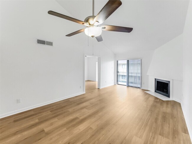 Foto del edificio - 10075 Westpark Dr