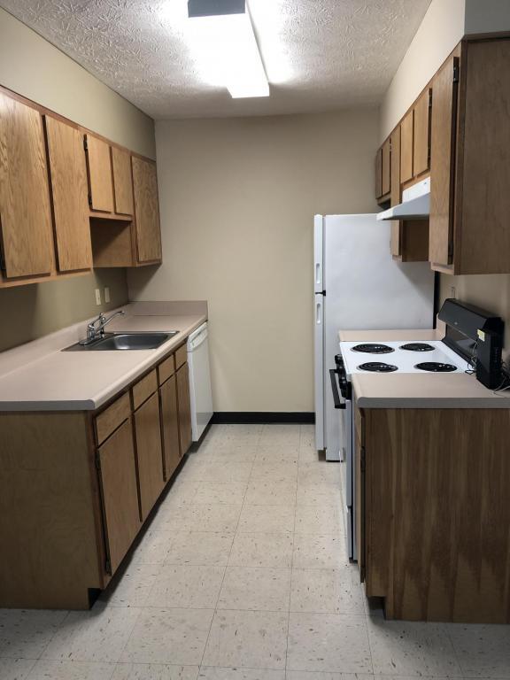 Building Photo - 1735 7th Ave Apt.201 Huntington, WV 25703