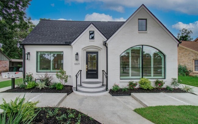 Foto del edificio - 6611 Rockbridge Ln