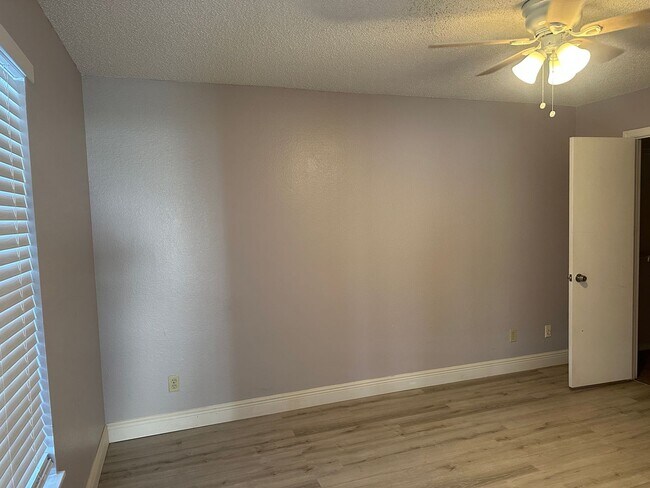 Foto del edificio - 2 bedroom  2 Bathroom in Orlando