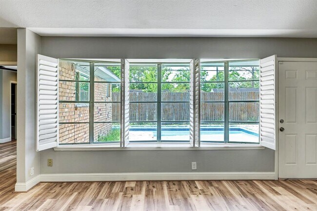 Foto del edificio - 6007 Beaudry Dr