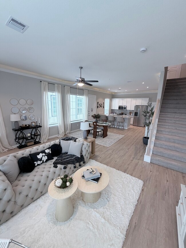 Building Photo - 907 Beebrush Ln