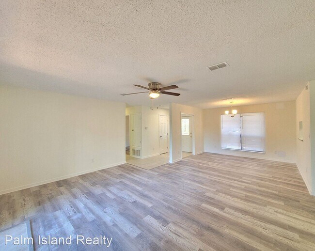 Building Photo - 3 br, 2 bath House - 7752 Deborah Dr