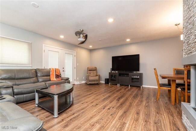 Building Photo - 1346 Ranchland Dr