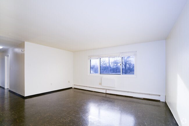 3BD, 1BA - 1.200SF - The Grove