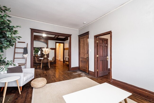 Foto del edificio - 2943 N Maryland Ave