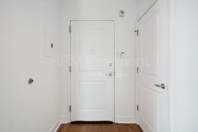 Building Photo - 44 Peachtree Pl NW