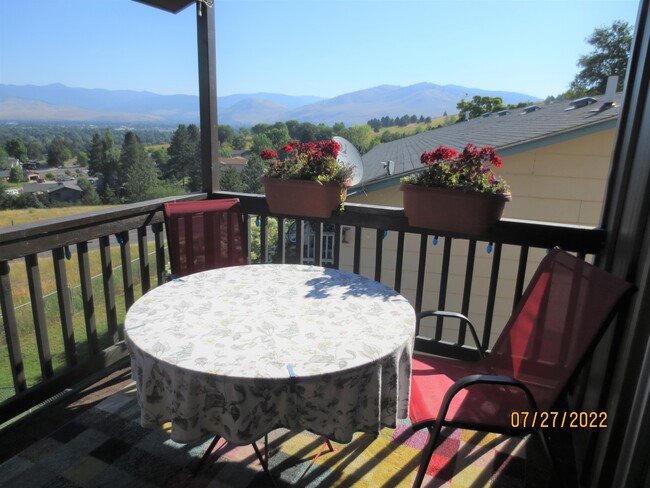 Foto del edificio - 2224 W Foothills Dr