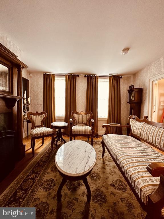 Foto del edificio - 1627 Aliceanna St