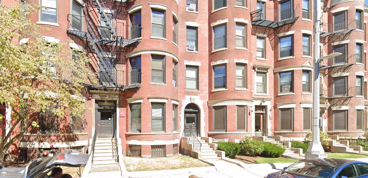 Primary Photo - 9 Buswell St