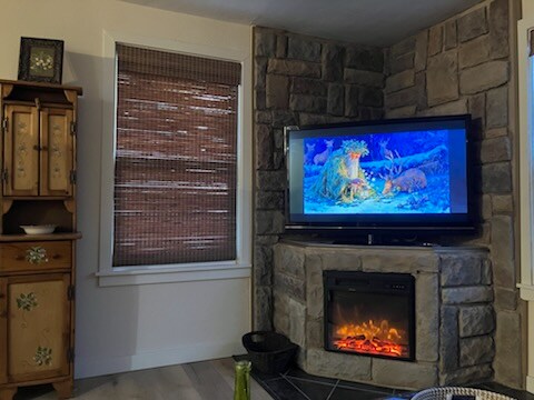 Building Photo - 6785 Poudre Canyon Rd